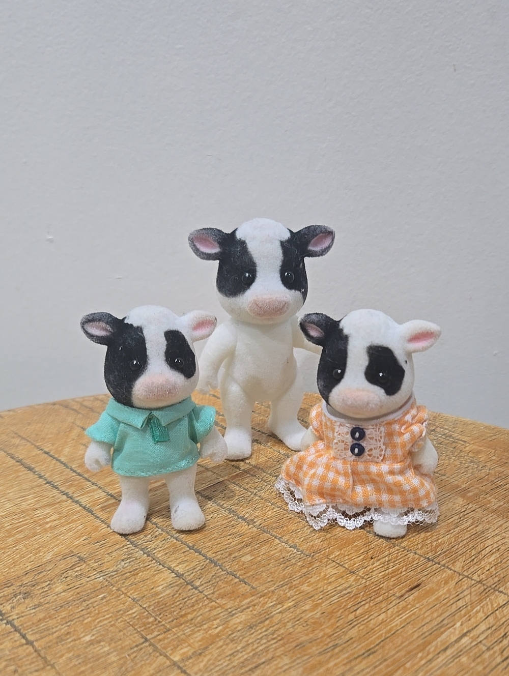 Sylvanian Families Calico Critters Cow Dolls (Lot Of 3)